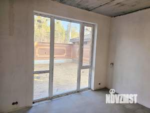 Коттедж 180м², 2-этажный, участок 6 сот.  