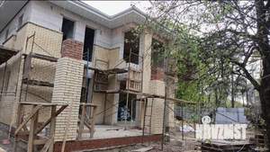 Коттедж 180м², 2-этажный, участок 6 сот.  