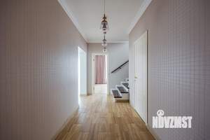 Дом 200м², 2-этажный, участок 6 сот.  