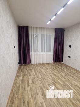 Дом 200м², 2-этажный, участок 10 сот.  