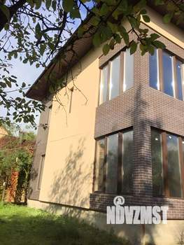 Дом 235м², 3-этажный, участок 11 сот.  