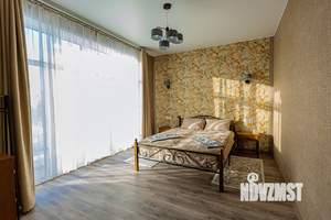 Коттедж 780м&sup2;, 3-этажный, участок 1200 сот.  