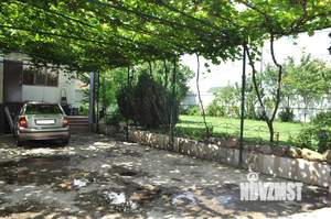 Дом 280м², 3-этажный, участок 8 сот.  