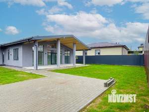 Дом 180м&sup2;, 1-этажный, участок 7 сот.  