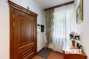 Дом 277м&sup2;, 4-этажный, участок 9 сот.  