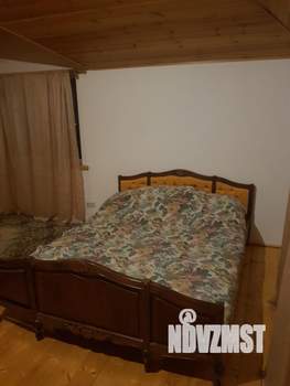 Дом 334м², 3-этажный, участок 10 сот.  