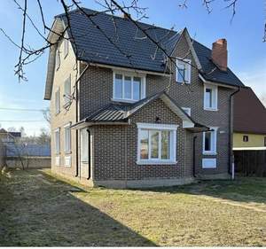 Дом 270м&sup2;, 3-этажный, участок 7 сот.  