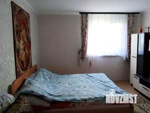 Дом 60м², 2-этажный, участок 6 сот.  