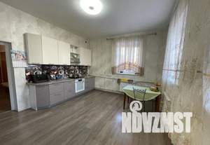 Коттедж 160м², 2-этажный, участок 15 сот.  