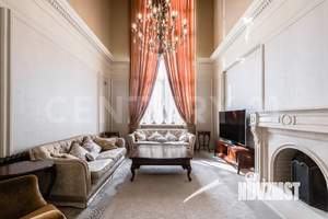 Дом 432м², 3-этажный, участок 10 сот.  