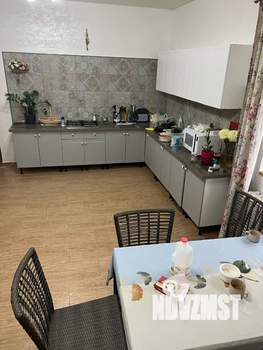 Дом 220м², 2-этажный, участок 10 сот.  