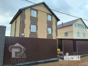 Таунхаус 100м&sup2;, 3-этажный, участок 3 сот.  