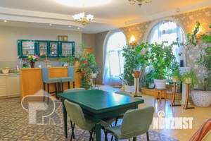Коттедж 802м², 3-этажный, участок 16 сот.  