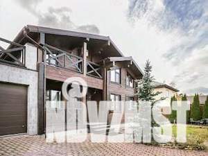 Коттедж 240м², 2-этажный, участок 6 сот.  