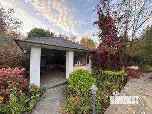 Дом 571м², 2-этажный, участок 32 сот.  