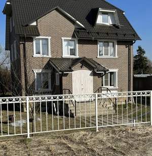 Дом 270м&sup2;, 3-этажный, участок 7 сот.  