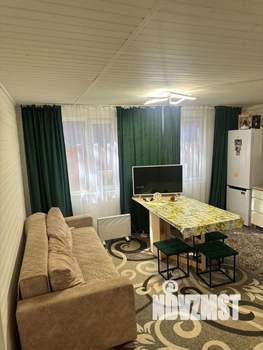 Дом 100м&sup2;, 2-этажный, участок 7 сот.  