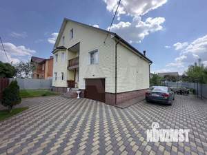 Дом 235м², 3-этажный, участок 9 сот.  