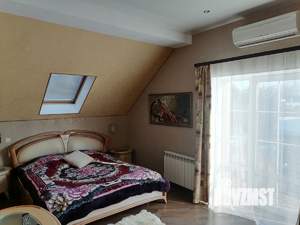 Дом 210м², 2-этажный, участок 14 сот.  