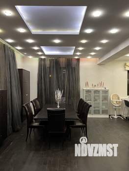 Коттедж 187м², 2-этажный, участок 6 сот.  