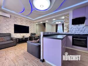 Дом 250м², 2-этажный, участок 8 сот.  