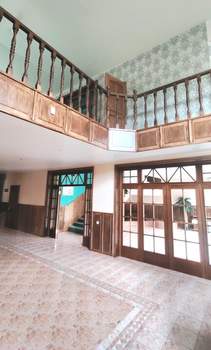 Дом 650м², 3-этажный, участок 23 сот.  