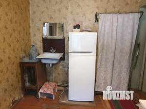 Дом 40м², 2-этажный, участок 6 сот.  