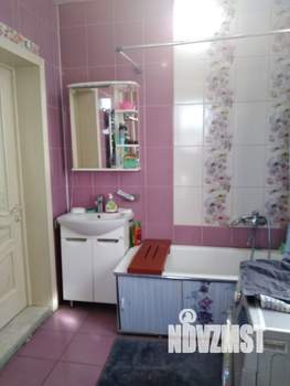 Дом 258м², 3-этажный, участок 15 сот.  
