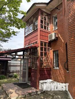 Дом 317м², 3-этажный, участок 8 сот.  