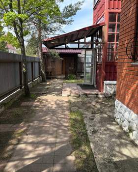 Дом 318м², 2-этажный, участок 8 сот.  