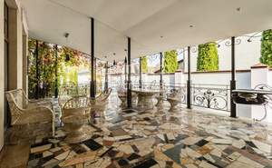 Дом 630м², 3-этажный, участок 10 сот.  