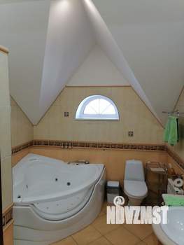 Дом 210м², 2-этажный, участок 14 сот.  