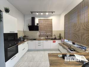 Дом 180м², 2-этажный, участок 5 сот.  