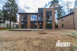 Дом 225м&sup2;, 2-этажный, участок 6 сот.  