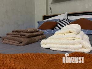 1-к квартира, посуточно, 40м2, 18/25 этаж