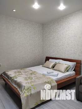 Студия квартира, посуточно, 36м2, 2/17 этаж