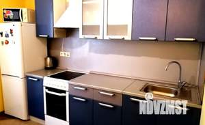 1-к квартира, посуточно, 37м2, 1/1 этаж