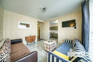 1-к квартира, посуточно, 42м2, 4/10 этаж