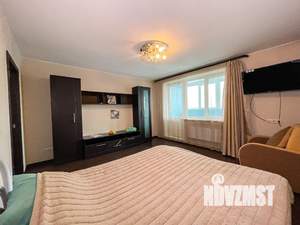 1-к квартира, посуточно, 50м2, 1/1 этаж