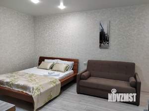 Студия квартира, посуточно, 36м2, 2/17 этаж