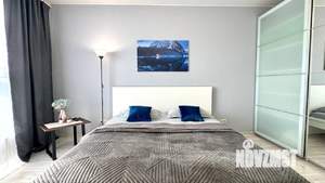 1-к квартира, посуточно, 42м2, 4/10 этаж