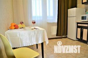 1-к квартира, посуточно, 38м2, 8/17 этаж