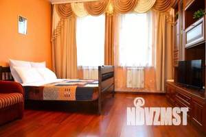 1-к квартира, посуточно, 38м2, 2/18 этаж