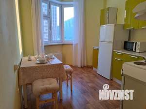 1-к квартира, посуточно, 39м2, 3/17 этаж