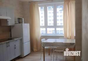 1-к квартира, посуточно, 37м2, 4/17 этаж