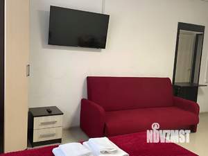 Студия квартира, посуточно, 23м2, 1/25 этаж