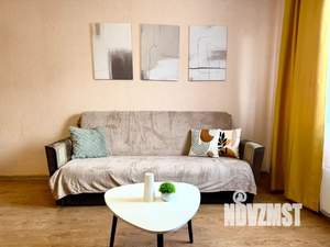 1-к квартира, посуточно, 42м2, 8/17 этаж