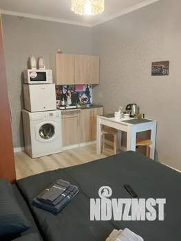 Студия квартира, посуточно, 20м2, 1/17 этаж