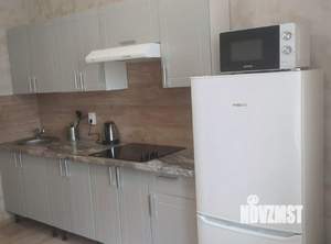 1-к квартира, посуточно, 37м2, 1/1 этаж