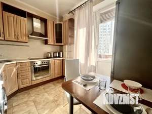 1-к квартира, посуточно, 40м2, 8/17 этаж